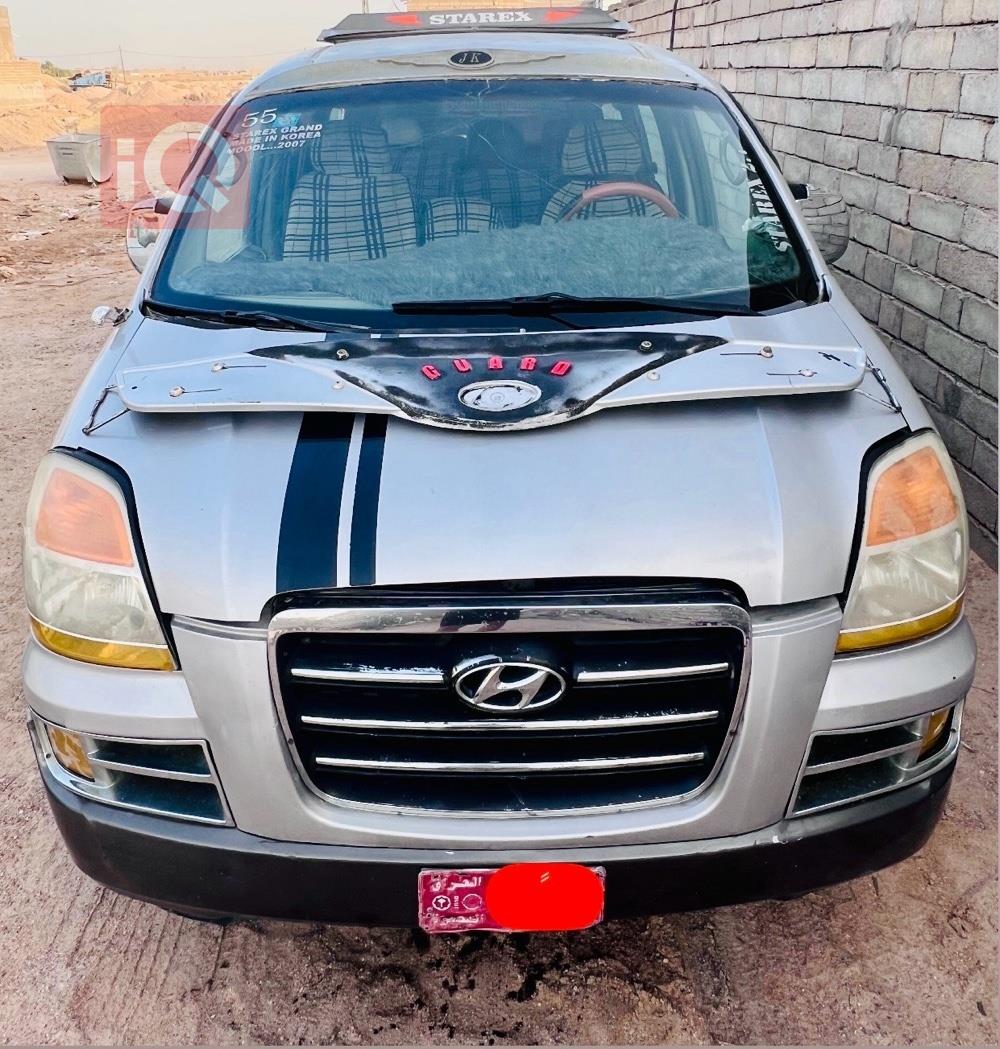 Hyundai Starex
